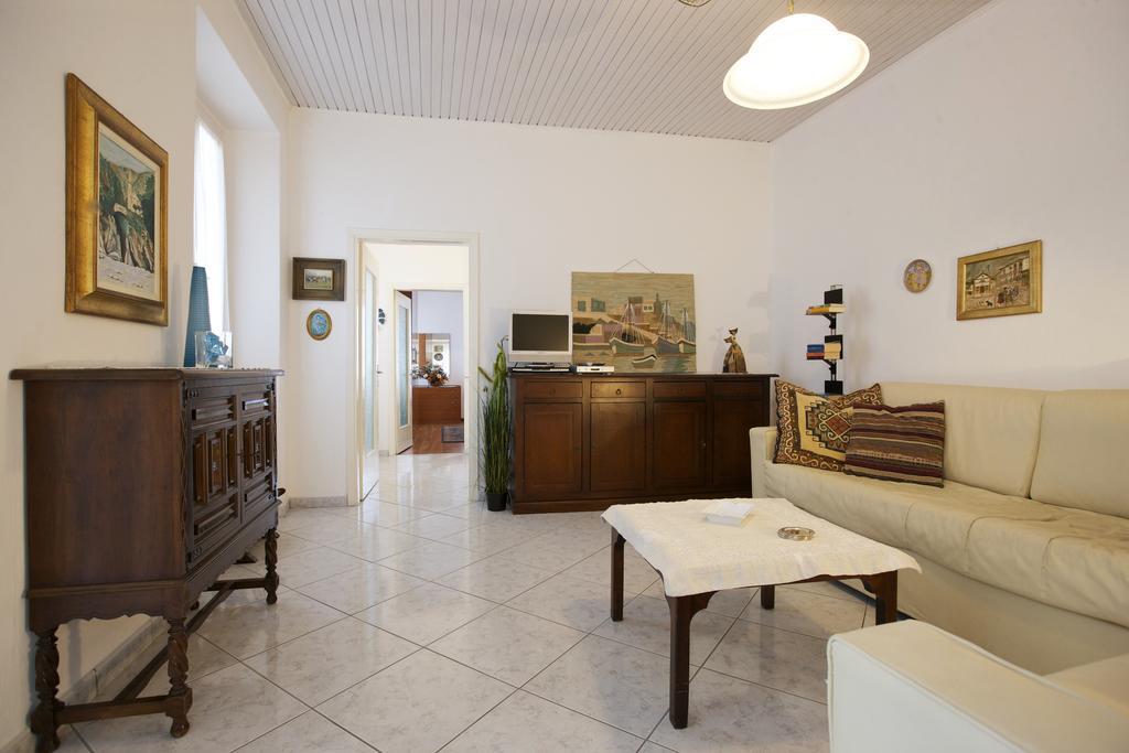 Apartamento Piazzale Italia Oggebbio Exterior foto