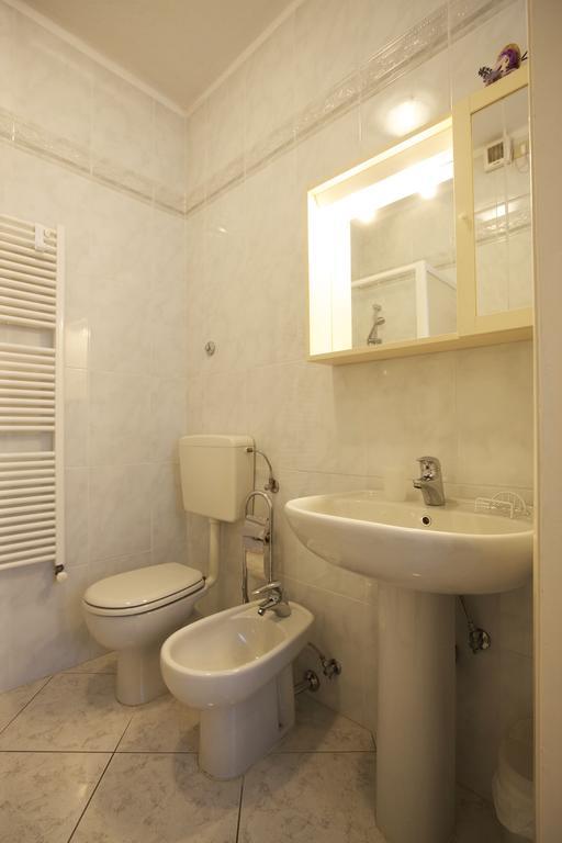 Apartamento Piazzale Italia Oggebbio Exterior foto